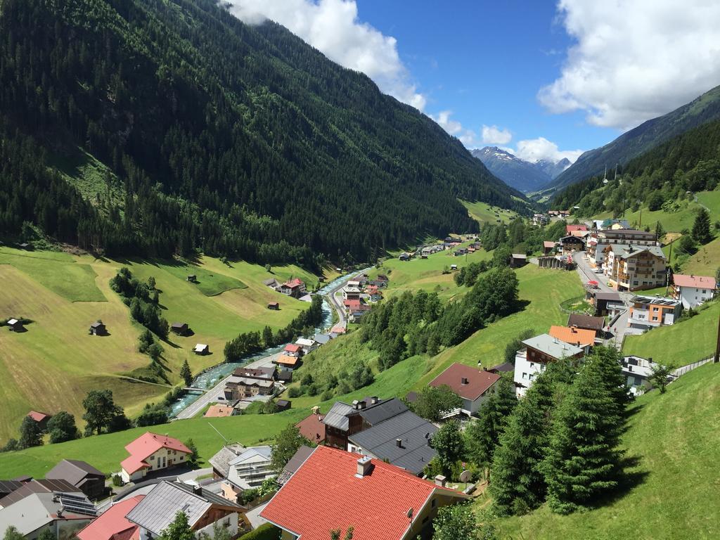 Apart Garni Dorfblick Hotel Капл Екстериор снимка